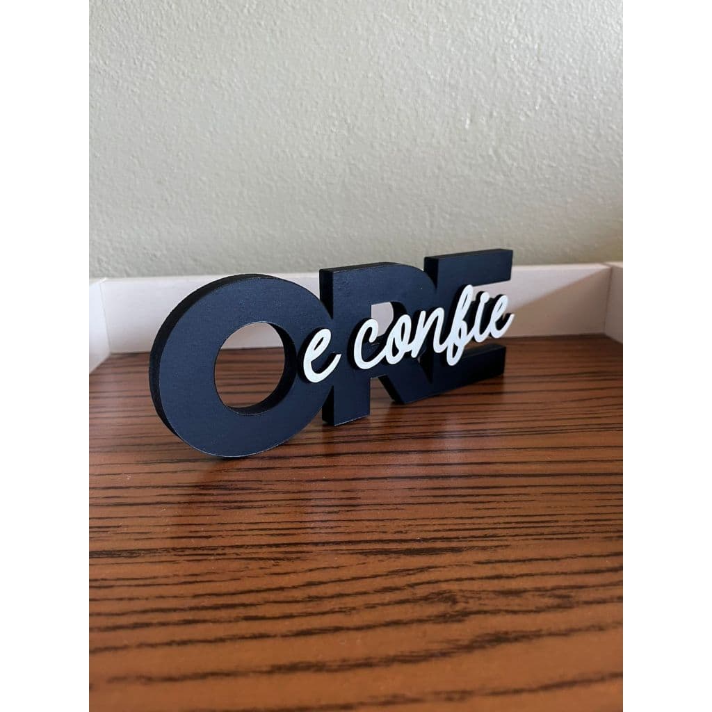 Decoração MDF - Decoração Cristã - presente criativo - presente Cristão - Corte laser - Frase 3D - Ore e confie